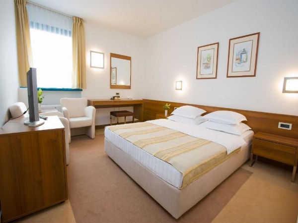 Hotel Laguna Zagreb image 7