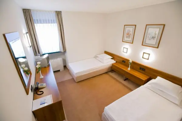 Hotel Laguna Zagreb Main image